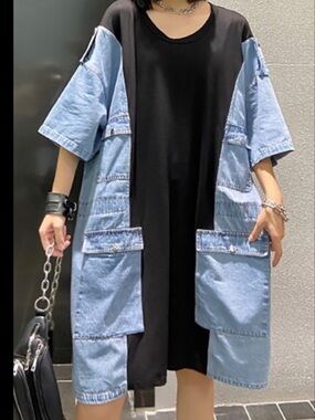 La’ Ros Black & Light Blue Panel Boxy Crewneck Mini Dress